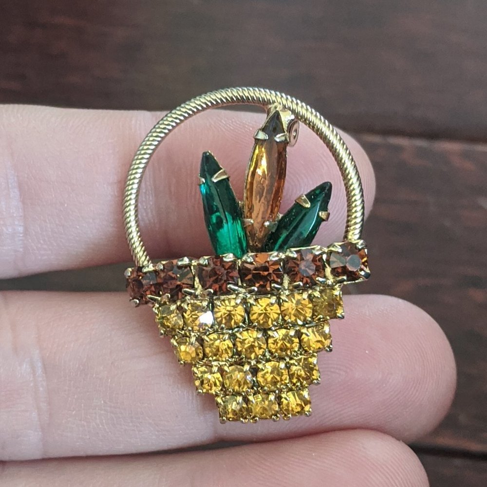 VTG amber citrine rhinestone flower basket brooch - Picture 2 of 3